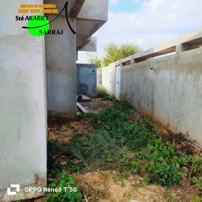 Villa manque de finition à chott romaine akouda
