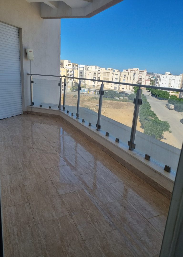 Appartement &agrave; ain zaghouan nord