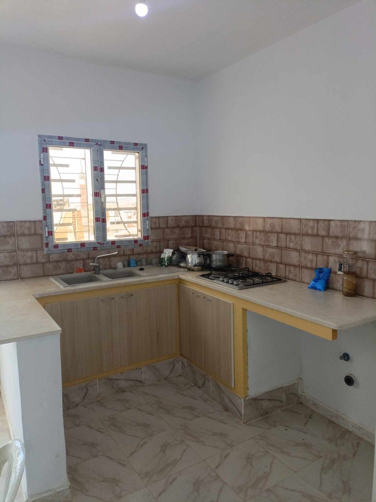 Av appartement 68md pas loin de hammamet sud