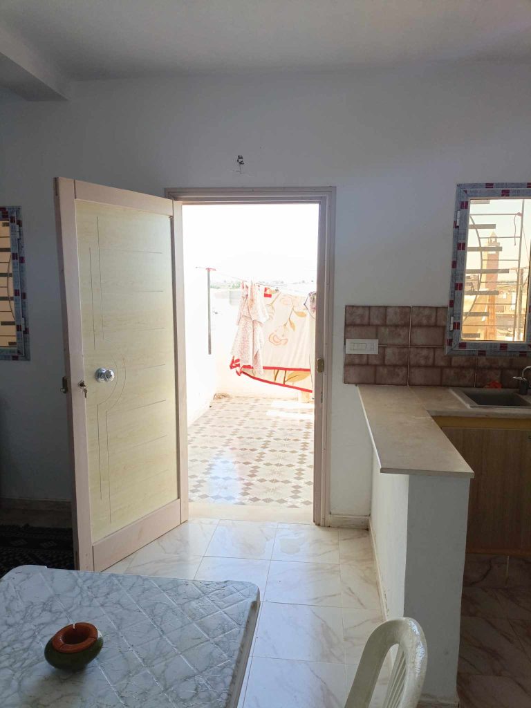 Av appartement 68md pas loin de hammamet sud