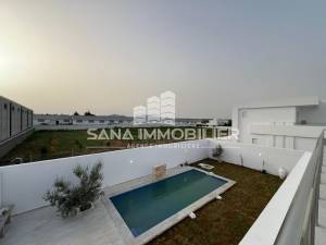 villa en s4 avec piscine ref127a