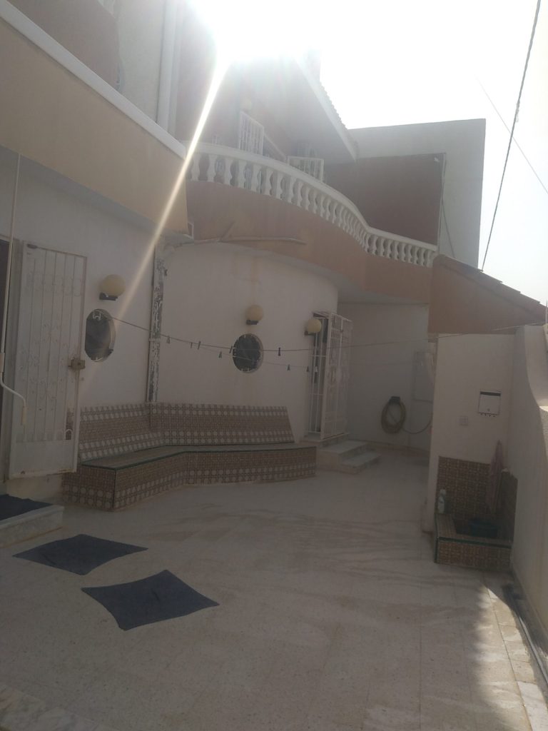 Immeuble de 600 m2 couvert