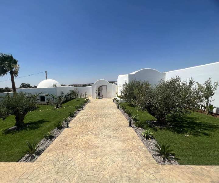 V466 villa verte el monchar villa