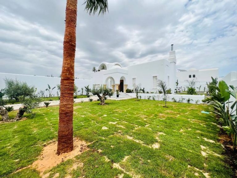 V466 villa verte el monchar villa