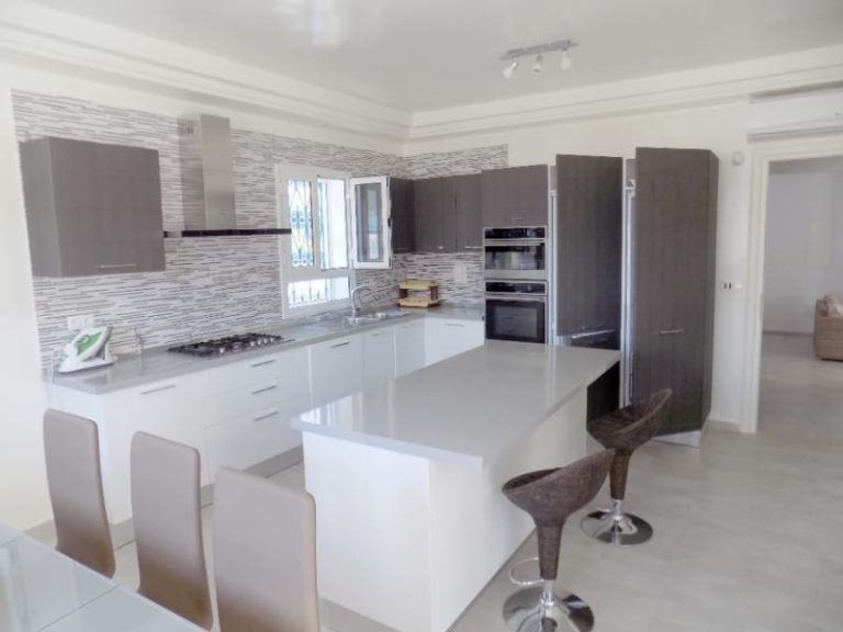 V169 villa guess sud yasmine hammamet