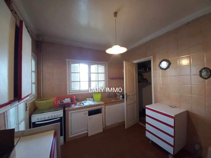 Un appartement s3 vide el manar 3