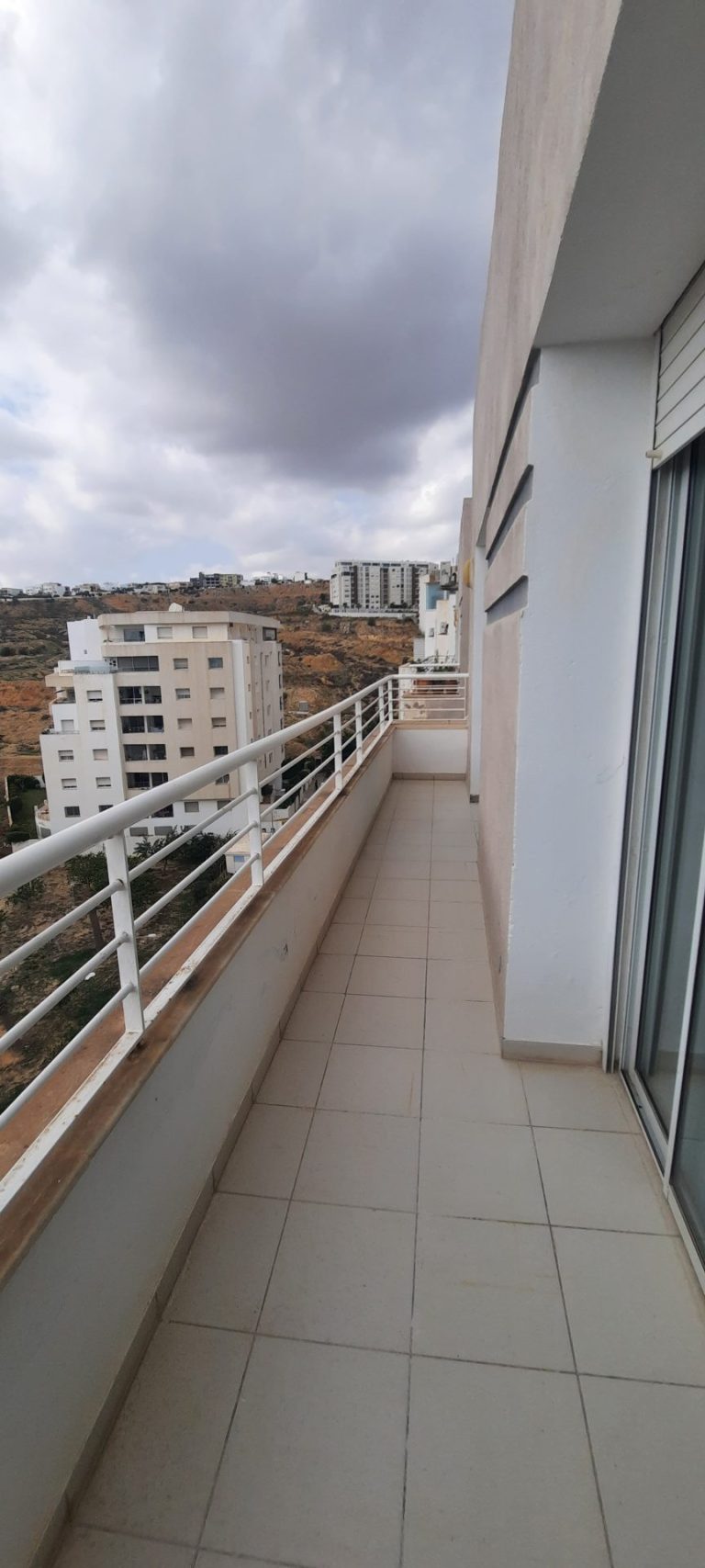 Appartement s2 nasr c&ocirc;t&eacute; slim school