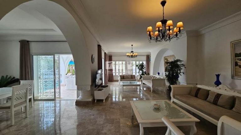 Villa de plain pieds av zone yasmine hammamet