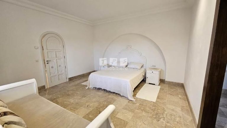 Villa de plain pieds av zone yasmine hammamet