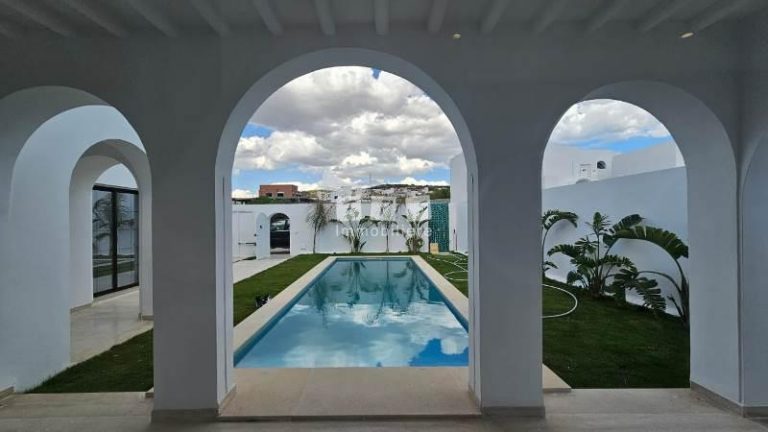Villa s3 av cote craxi avec vue d&eacute;gag&eacute;e v2671