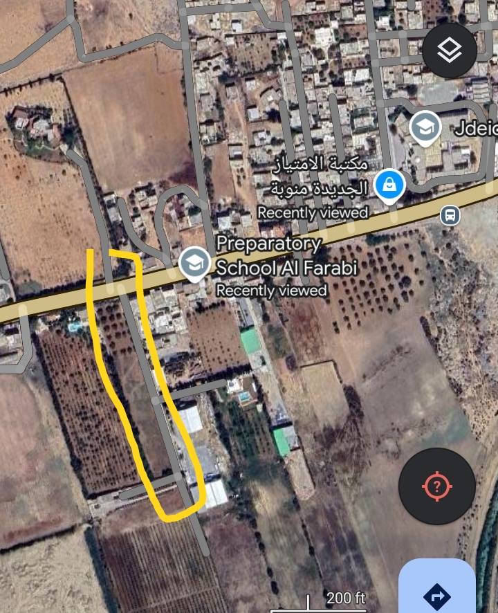 Avec titre de propri&eacute;t&eacute; et arr&ecirc;t&eacute; d'alignement