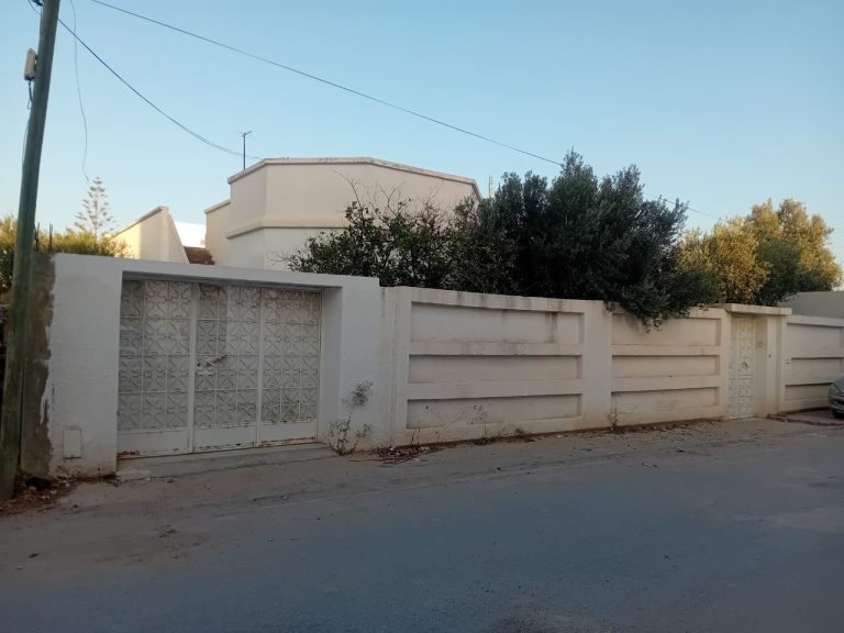 Villa &agrave; borj louzir ariana