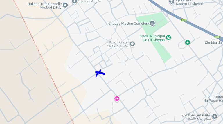 Un terrain sur route principale &agrave; la chevva