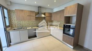 Appartement s3 de 194m2 cit ennasr