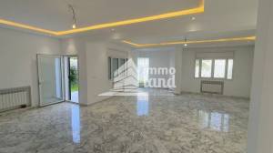 Villa de 462m2 terrain a menzah 5