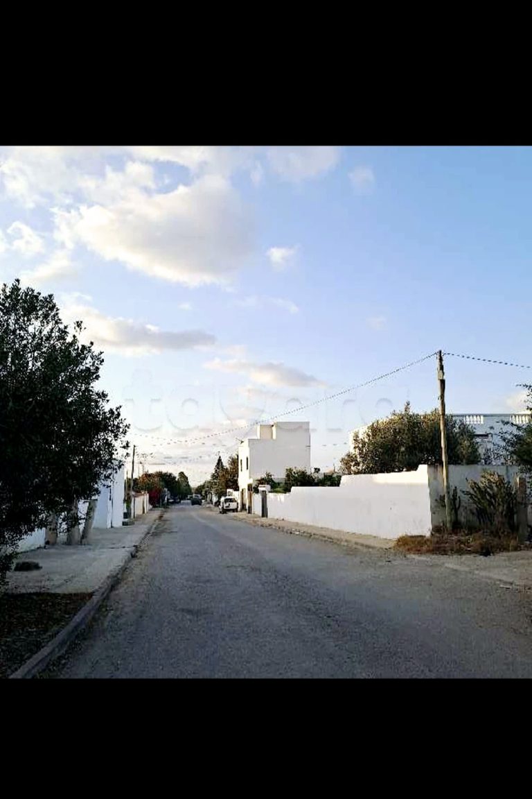 Terrain constructible de 1653m2