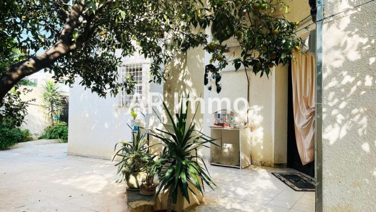 Maison et appartements ind&eacute;pendants