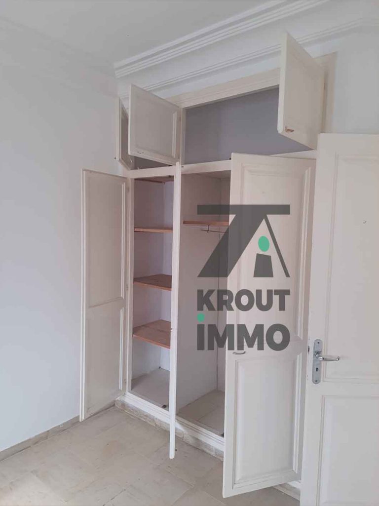 S1 &agrave; manar 1 pr&egrave;s de monoprix