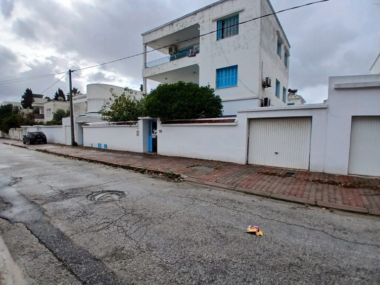 Maison r2 &agrave; alain savary