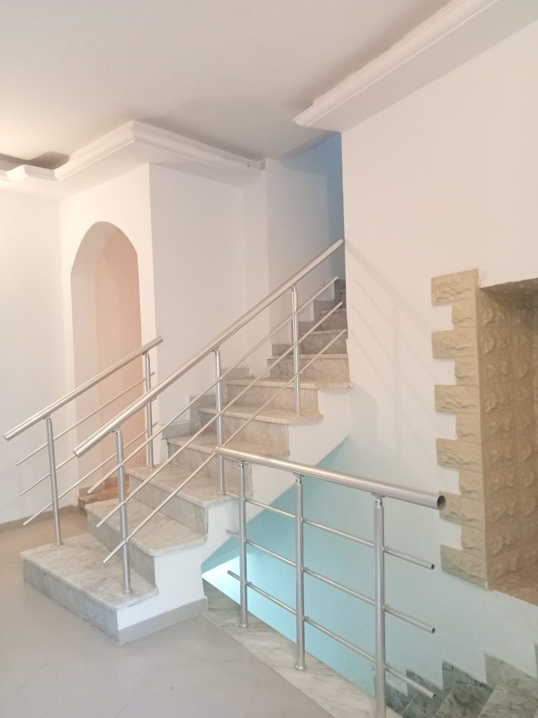 Maison sur trois niveaux