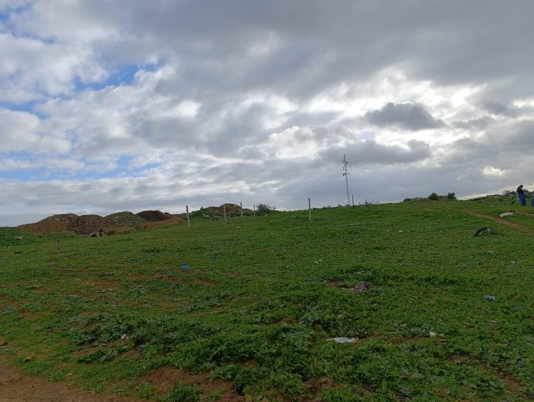 Terrain dans un emplacement strat&eacute;gique