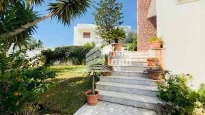 Villa de 600m sur terrain de 644 m