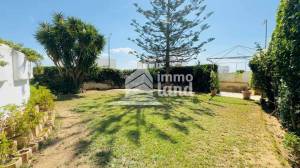 Villa de 600m sur terrain de 644 m