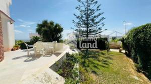 Villa de 600m sur terrain de 644 m