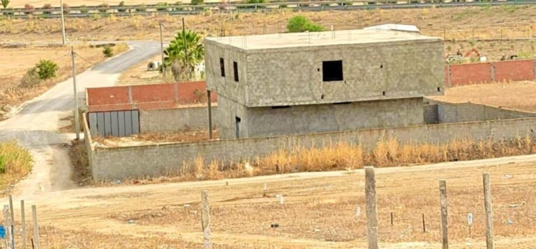 Lot de coin du 445 m2