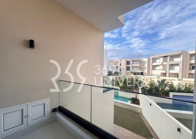Triplex avec piscine au jardins de carthage
