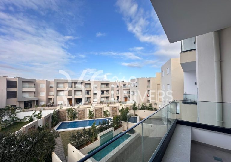 Appartement avec balcon au jardins de carthage