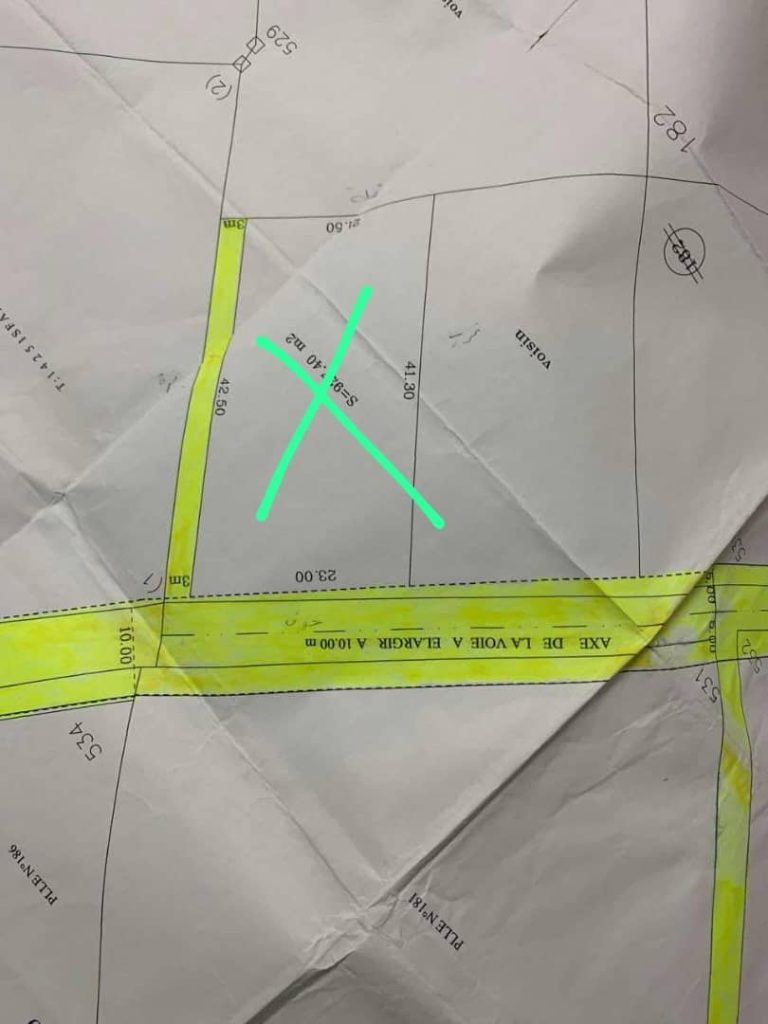 Terrain nu de 902 m2