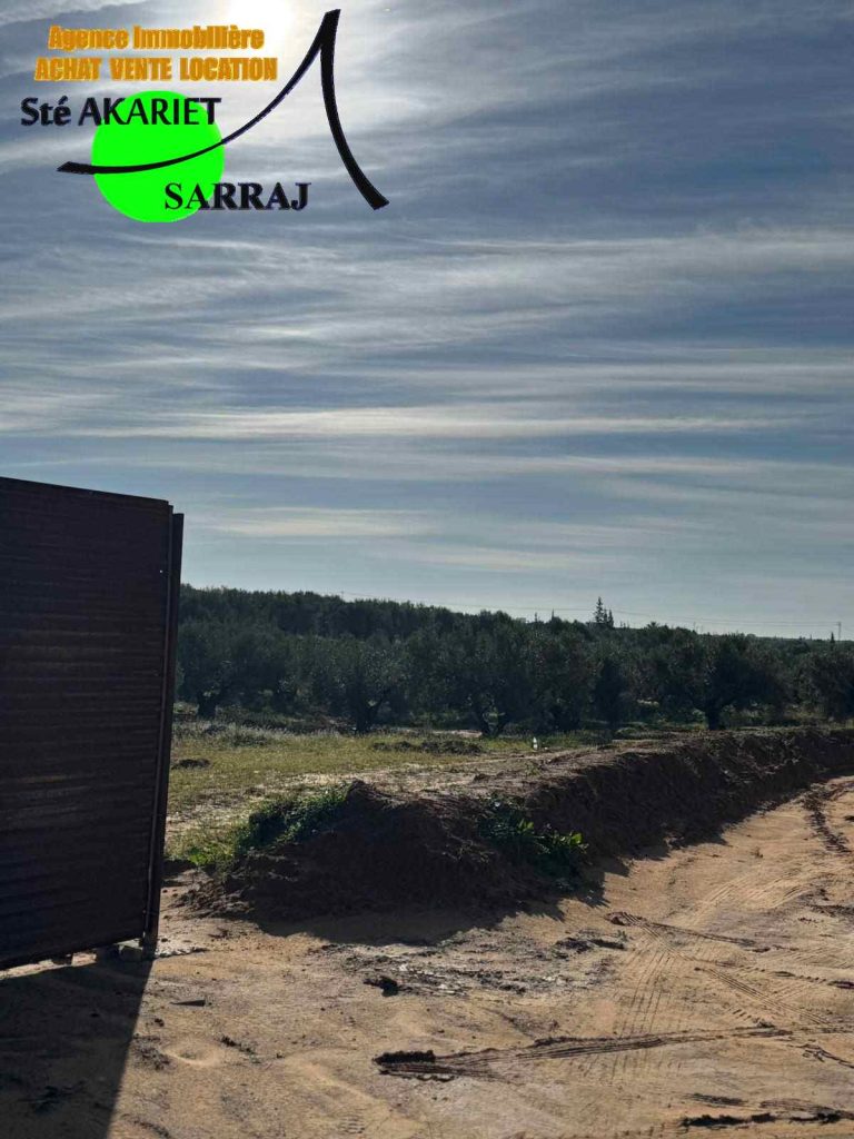 Terrain 7545m pr&eacute;s de usine de lait &agrave; sidi bouali