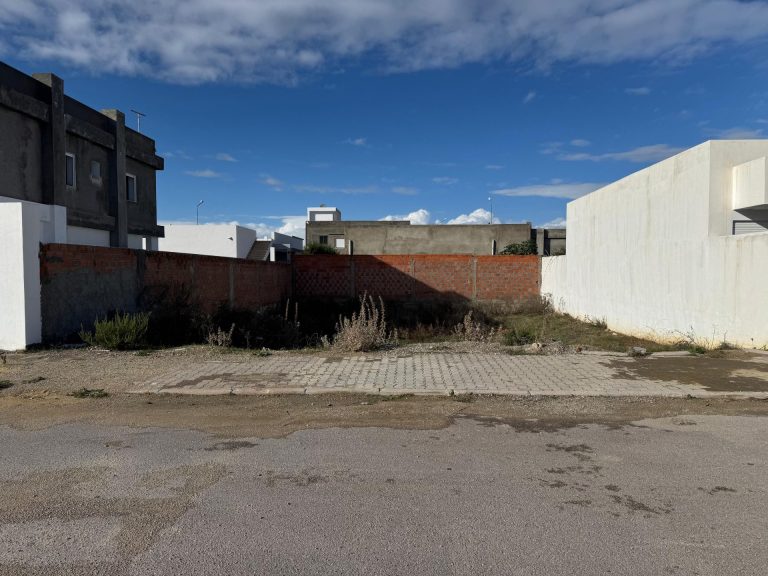 Terrain de 330m &agrave; jardin de mornag