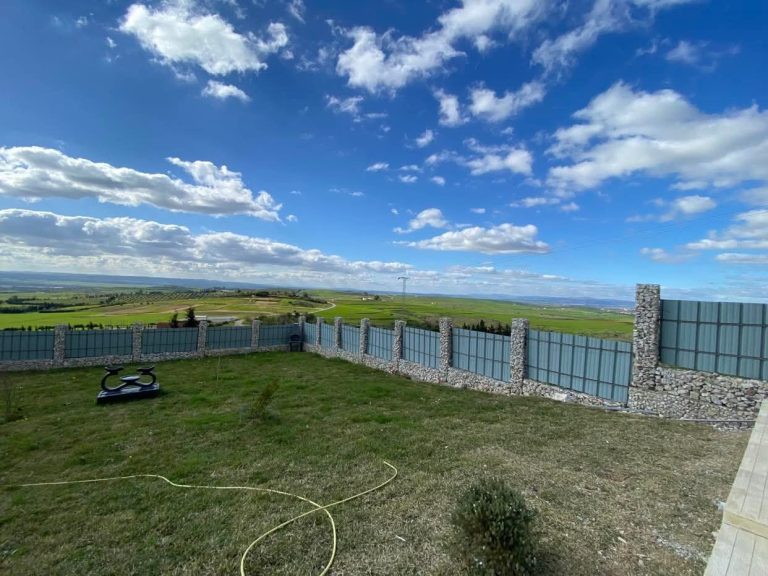 Villa style europ&eacute;en avec terrain manouba mornagia