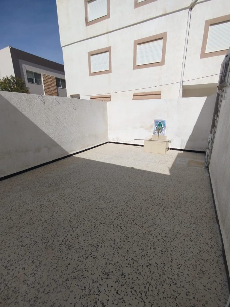 Villa cot&eacute; mg