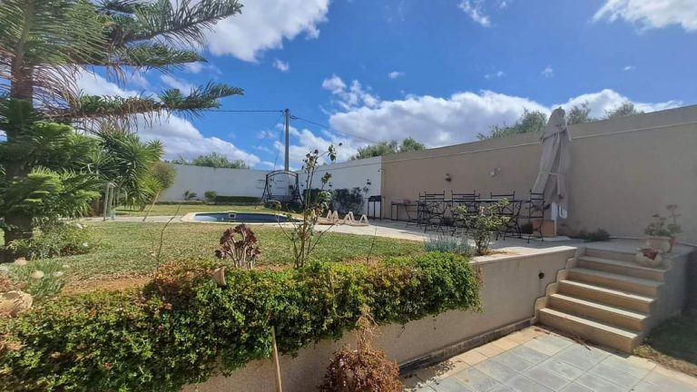 Villa de standing sur un hectare