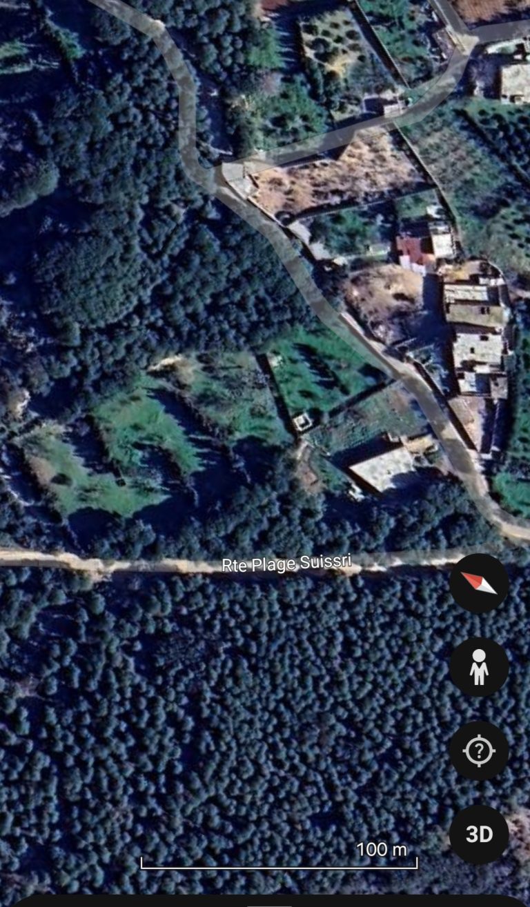 Terrain &agrave; ras jebel