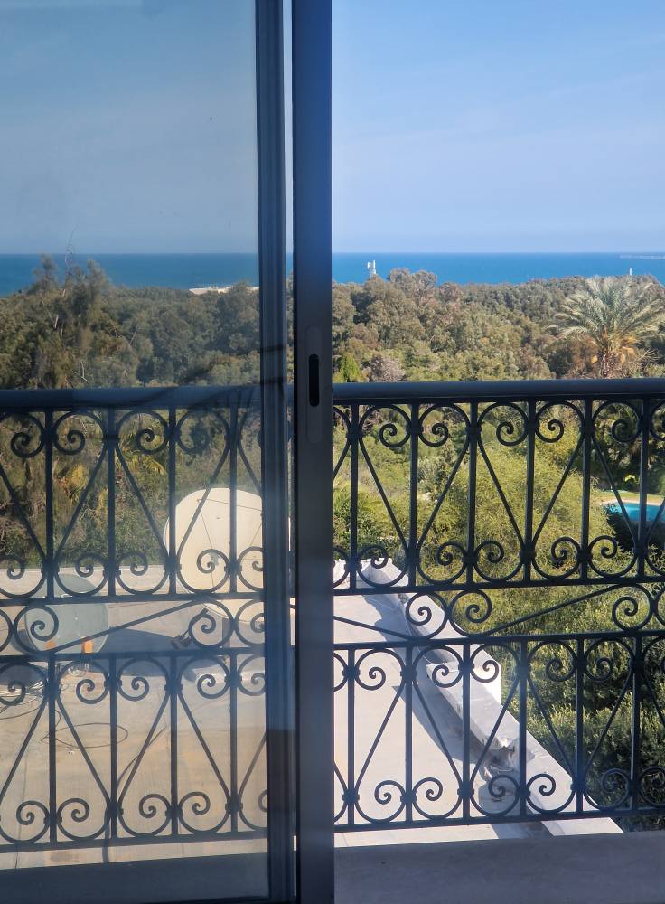 Duplex vue sur mer golden tulip