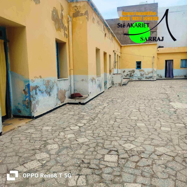 Maison à démolir 386m prés de lycée hammam sousse