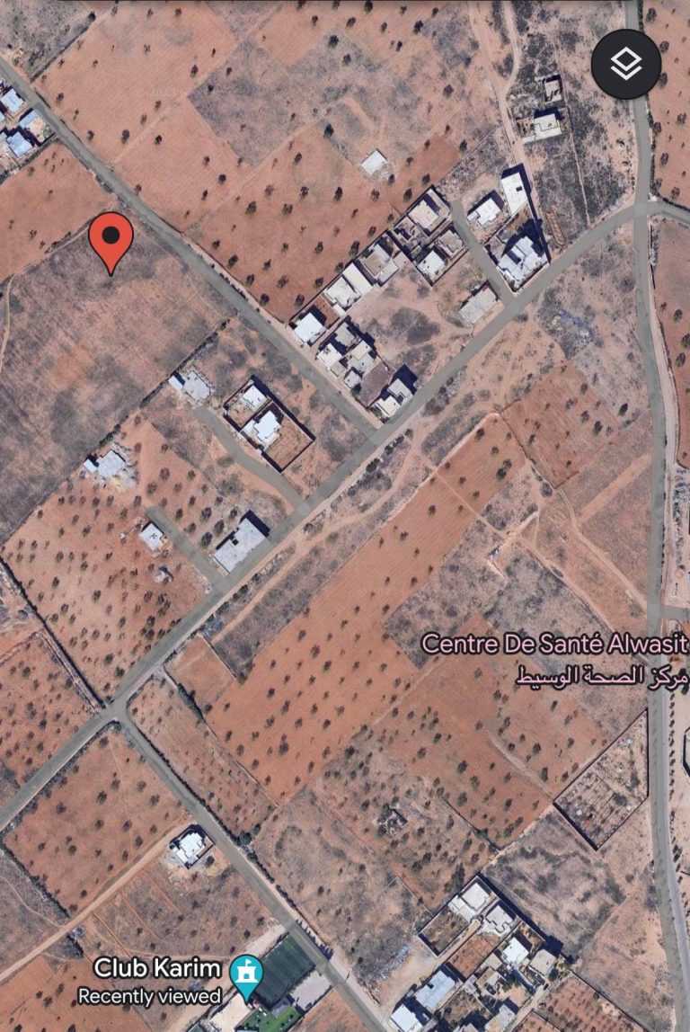 Terrain route tunis km 8