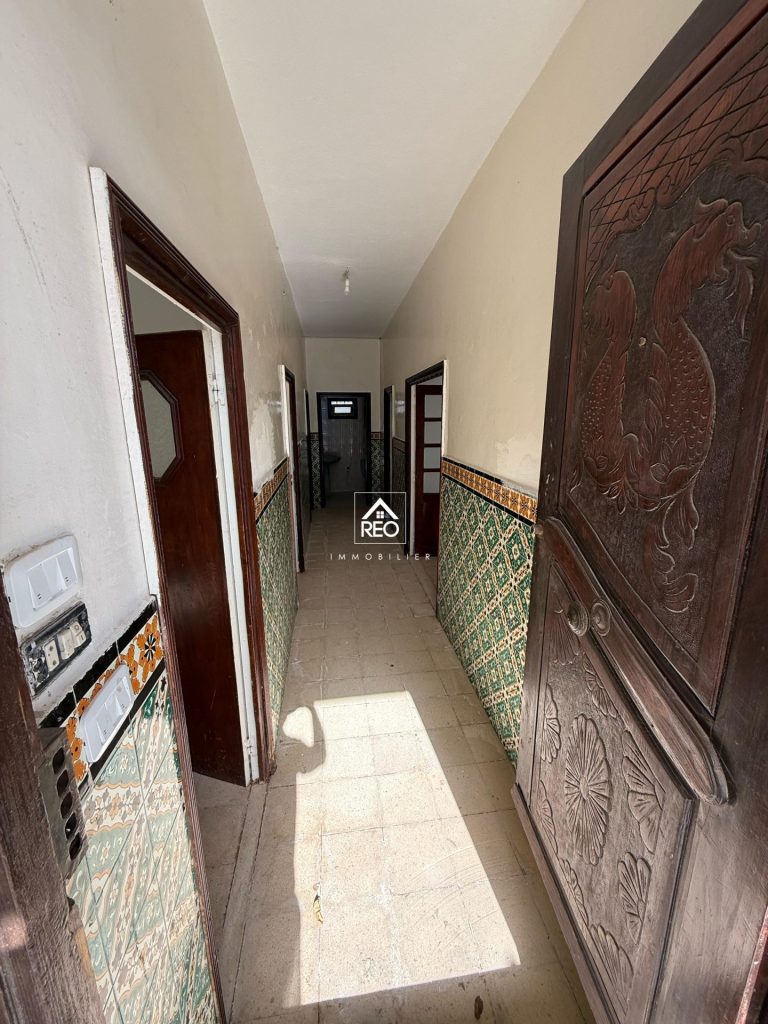 Sublime villa 250m avec jardin &agrave; raoued