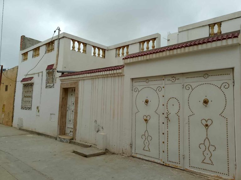 Une maison superficie de 130m