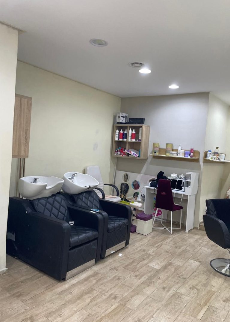Fonds de commerce dun salon esth&eacute;tique manar city
