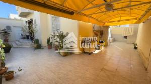 Villa de 220m2 terrain et 300m2 bti