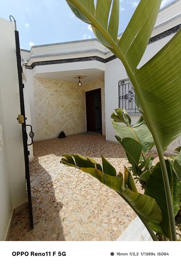 Nouvelle maison au centre ville el haouaria