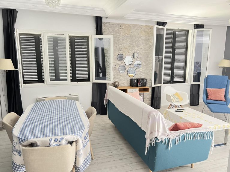 Villa duplexe a la zone touristique corniche