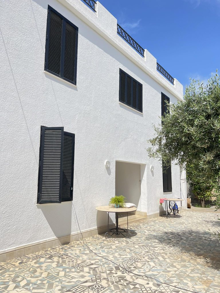 Villa duplexe a la zone touristique corniche