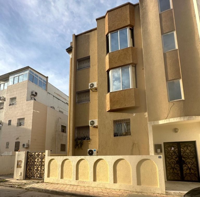 Immeuble de haut standing &agrave; ain zaghouan nord
