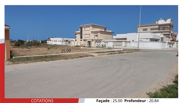 Terrain de 521 m2 de coin commercial r&eacute;sidentiel